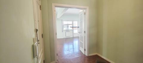 Apartamento T3 Avenidas Novas