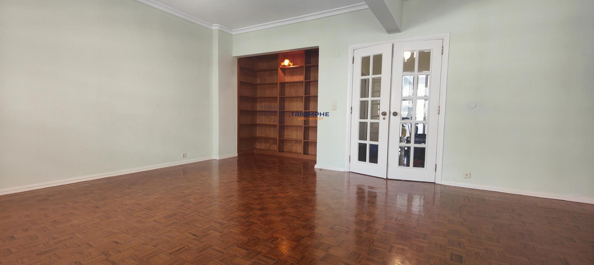 Apartamento T3 Avenidas Novas