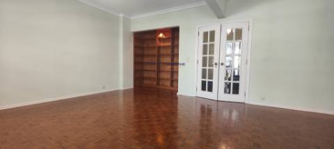 Apartamento T3 Avenidas Novas