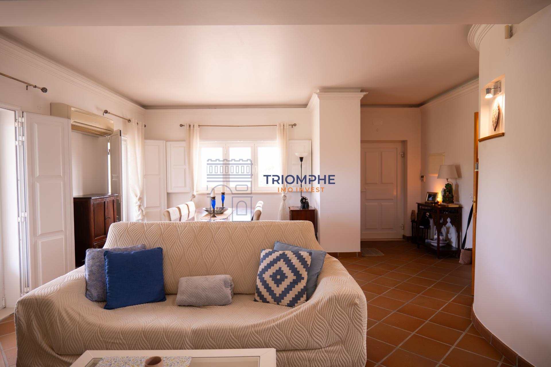 Moradia T3+1 Charneca de Alcorochel, Torres Novas