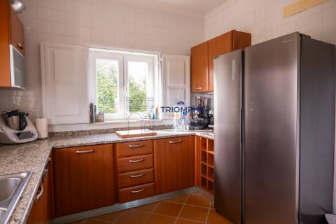 Moradia T3+1 Charneca de Alcorochel, Torres Novas