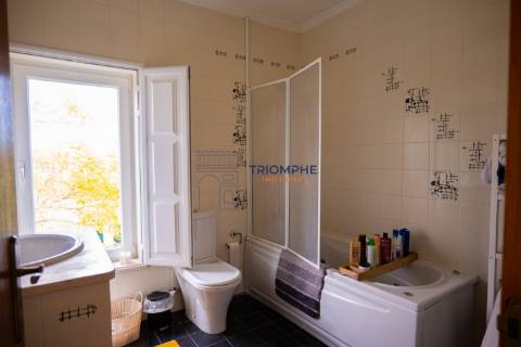 Moradia T3+1 Charneca de Alcorochel, Torres Novas