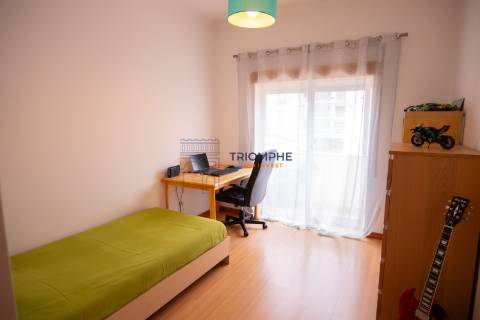 T4 Duplex com box em Vila Nova da Barquinha