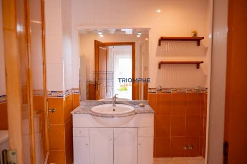 T4 Duplex com box em Vila Nova da Barquinha