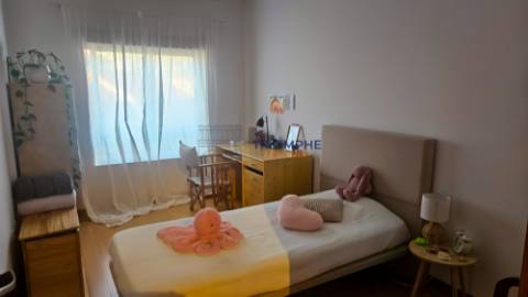 T4 Duplex com box em Vila Nova da Barquinha