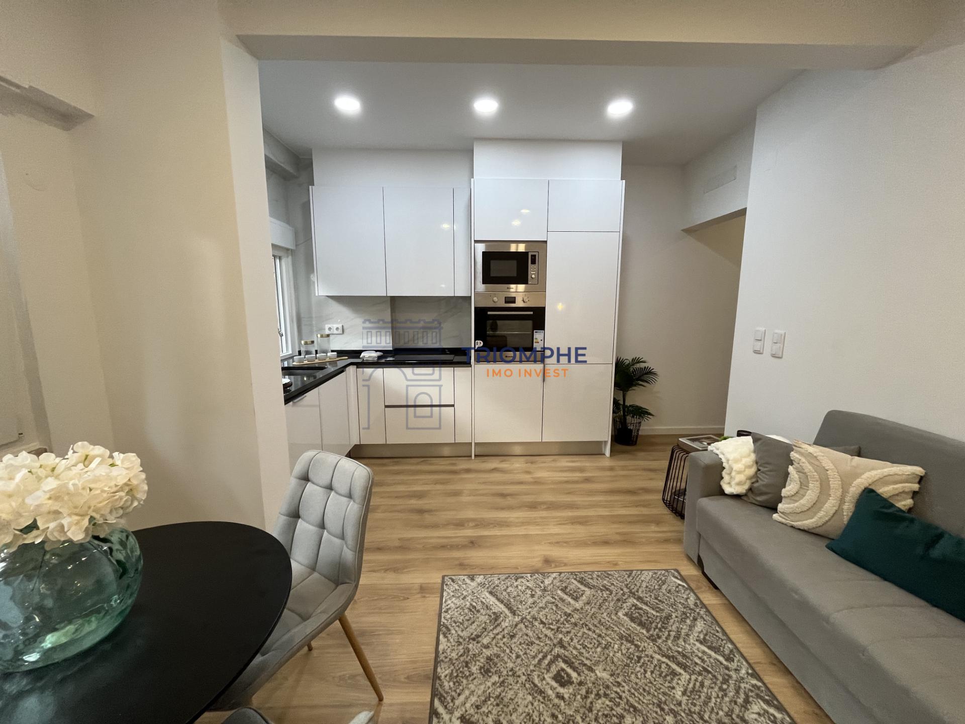 Apartamento T2 Benfica - Totalmente Remodelado