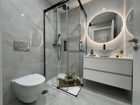 Apartamento T2 Benfica - Totalmente Remodelado