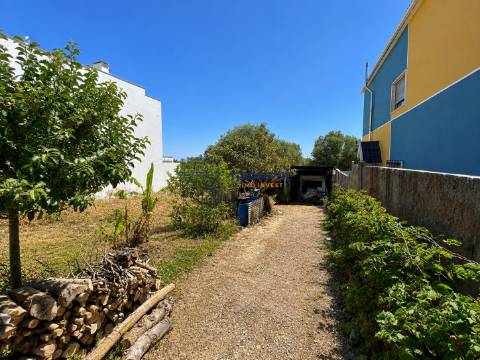 Lote Urbano para Construção de Moradia Geminada | Santa Iria de Azoia
