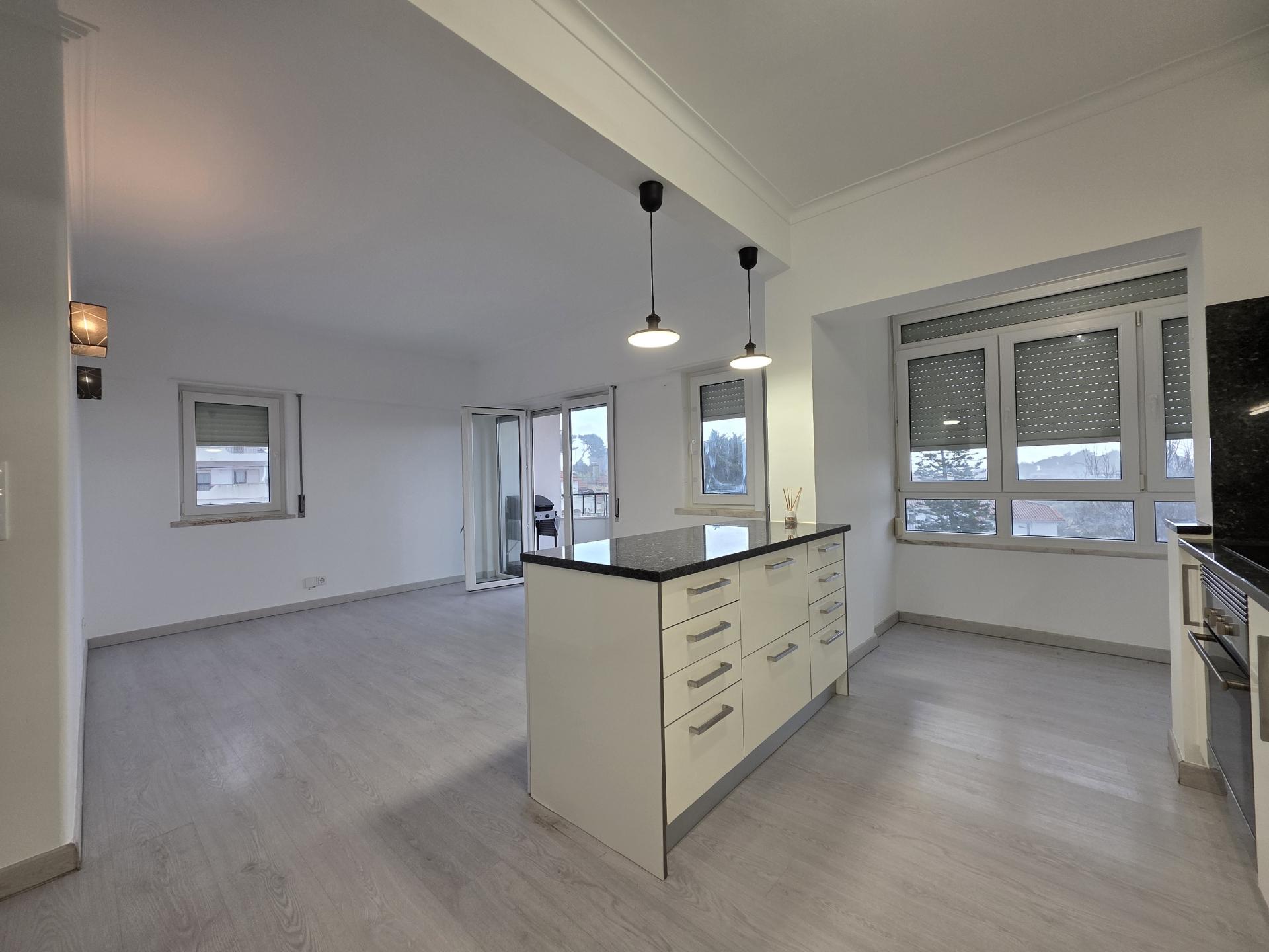 Apartamento T2 com vista | Fontaínhas - Cascais