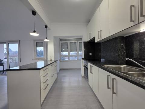 Apartamento T2 com vista | Fontaínhas - Cascais