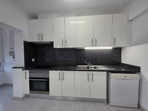 Apartamento T2 com vista | Fontaínhas - Cascais