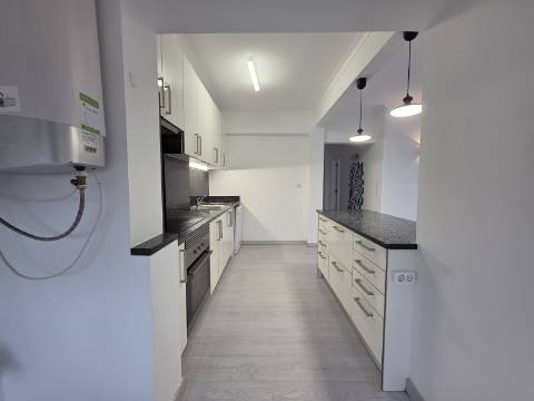 Apartamento T2 com vista | Fontaínhas - Cascais