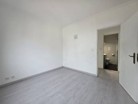 Apartamento T2 com vista | Fontaínhas - Cascais