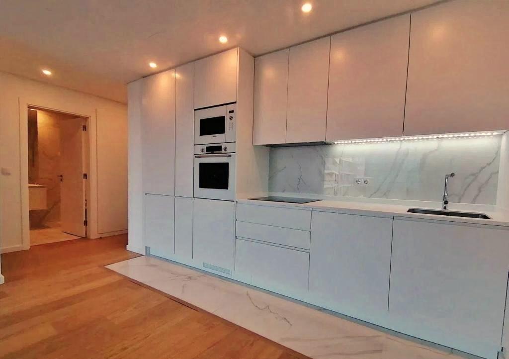 Apartamento T1 em condomínio alto padrão Tagus Bay