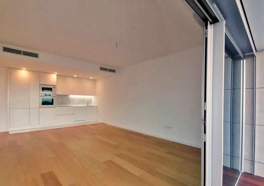 Apartamento T1 em condomínio alto padrão Tagus Bay