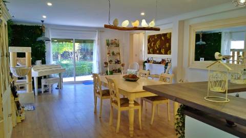 Moradia T3 com piscina + Lote de terreno em Terrugem, Sintra