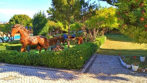 Moradia T3 com piscina + Lote de terreno em Terrugem, Sintra