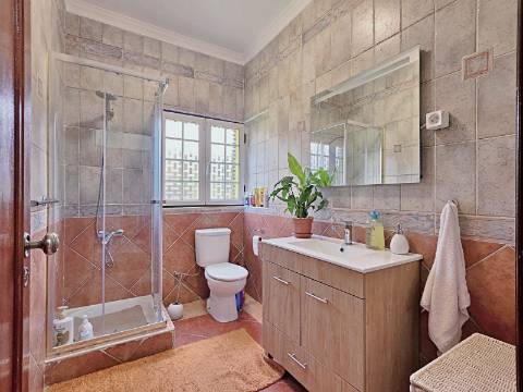 Moradia T5 com piscina e espaço para churrasco em Palmela