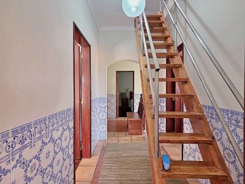 Moradia T5 com piscina e espaço para churrasco em Palmela