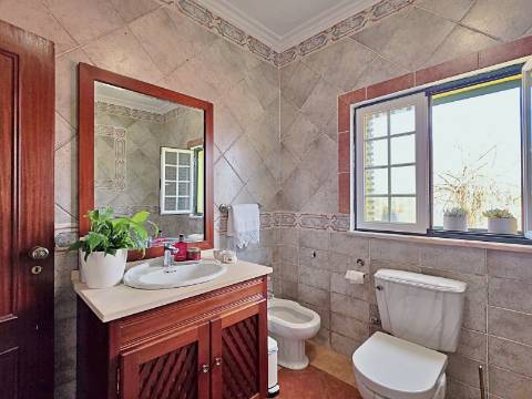 Moradia T5 com piscina e espaço para churrasco em Palmela