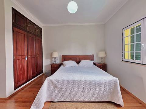 Moradia T5 com piscina e espaço para churrasco em Palmela