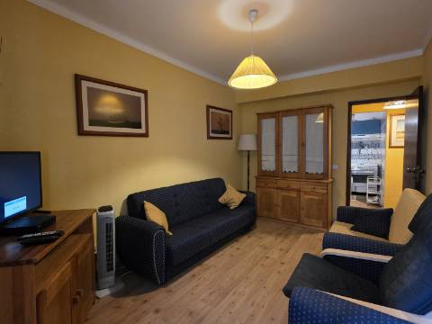 Apartamento T1 em Sesimbra | Centro da Vila e Perto da Praia