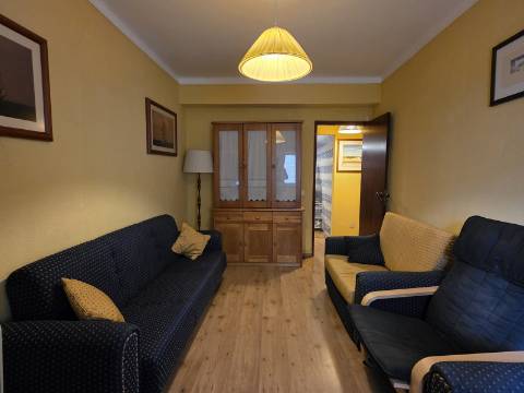 Apartamento T1 em Sesimbra | Centro da Vila e Perto da Praia