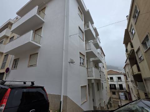 Apartamento T1 em Sesimbra | Centro da Vila e Perto da Praia