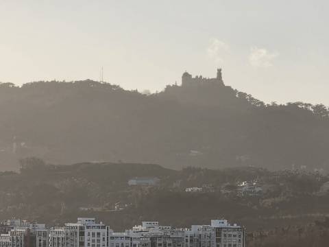 Apartamento T2 com Melhoramentos | Tapada das Mercês - Mem Martins