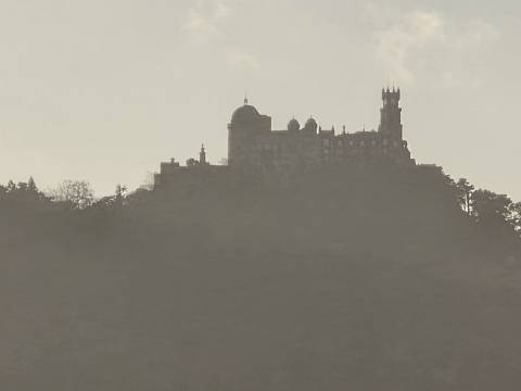 Apartamento T2 com Melhoramentos | Tapada das Mercês - Mem Martins