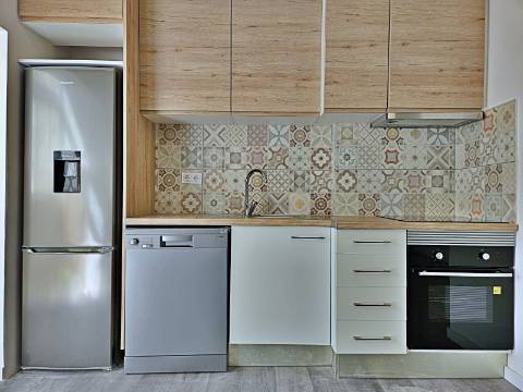 Apartamento T2 totalmente remodelado na Baixa da Banheira.