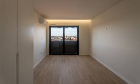 Apartamento T3 Novo | Varandas e Garagem | Vila Nova de Gaia