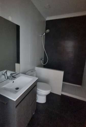 Distinta Moradia T3+1 Contemporânea com Logradouro Privado e Estúdio Évora, Património Mundial da UNESCO