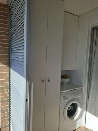 T1 com Vista Mar Permanente a 3 Minutos A Pé da Praia | Piscina, Garagem e Varanda