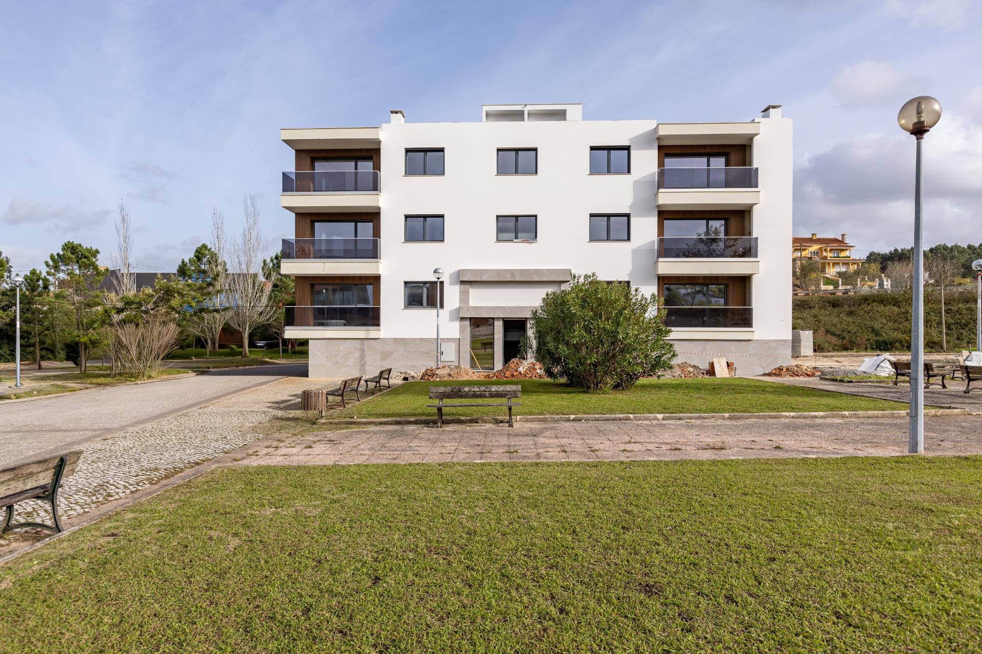 Nova construção APT T3 com Suite, Varanda e Box | 35 min de Lisboa · 10 min das praias da Costa de Prata