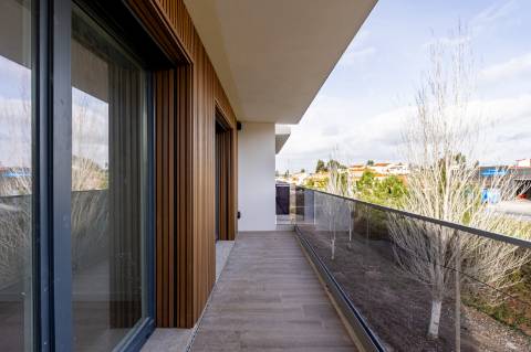 Nova construção APT T3 com Suite, Varanda e Box | 35 min de Lisboa · 10 min das praias da Costa de Prata