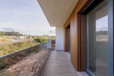 Nova construção APT T3 com Suite, Varanda e Box | 35 min de Lisboa · 10 min das praias da Costa de Prata