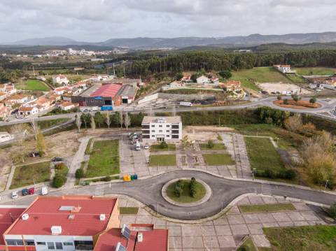 Nova construção APT T3 com Suite, Varanda e Box | 35 min de Lisboa · 10 min das praias da Costa de Prata