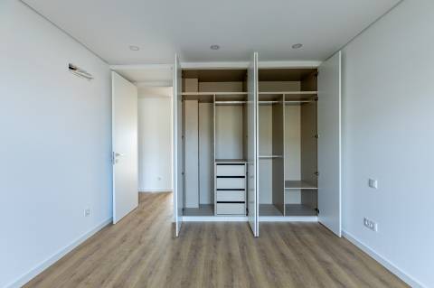 Construção Contemporânea APT T3 Novo com Suite, Varanda e Box | 35 min de Lisboa · 10 min das praias da Costa de Prata