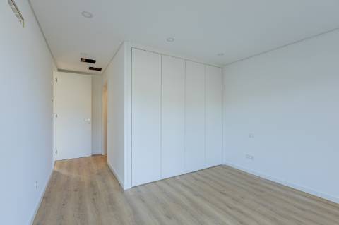 Construção Contemporânea APT T3 Novo com Suite, Varanda e Box | 35 min de Lisboa · 10 min das praias da Costa de Prata