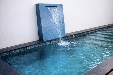 Moradia T4 Nova com Piscina Aquecida, Garagem e Jardim