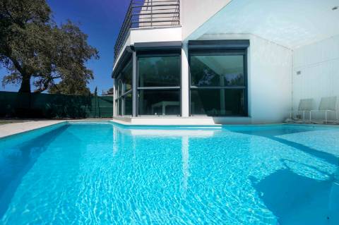 Moradia V5 Independente | Primeira Linha Golfe | Piscina Privada e Garagem