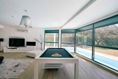 Moradia V5 Independente | Primeira Linha Golfe | Piscina Privada e Garagem