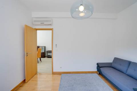 Moradia V5 Independente | Primeira Linha Golfe | Piscina Privada e Garagem