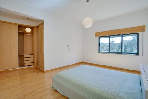 Moradia V5 Independente | Primeira Linha Golfe | Piscina Privada e Garagem