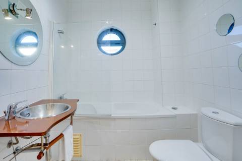 Moradia V5 Independente | Primeira Linha Golfe | Piscina Privada e Garagem