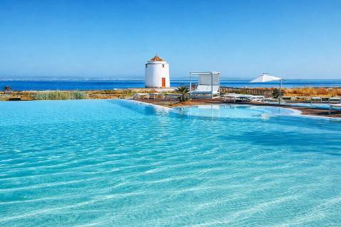 Distinto T2 Remodelado no Coração de Alcochete | A Escassos Passos do Rio | Conforto e Qualidade de Vida