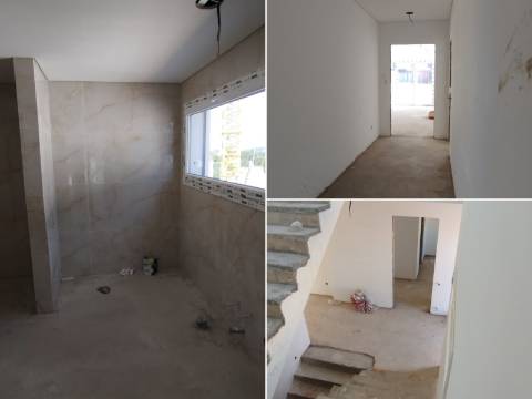 Moradia T4 em Construção