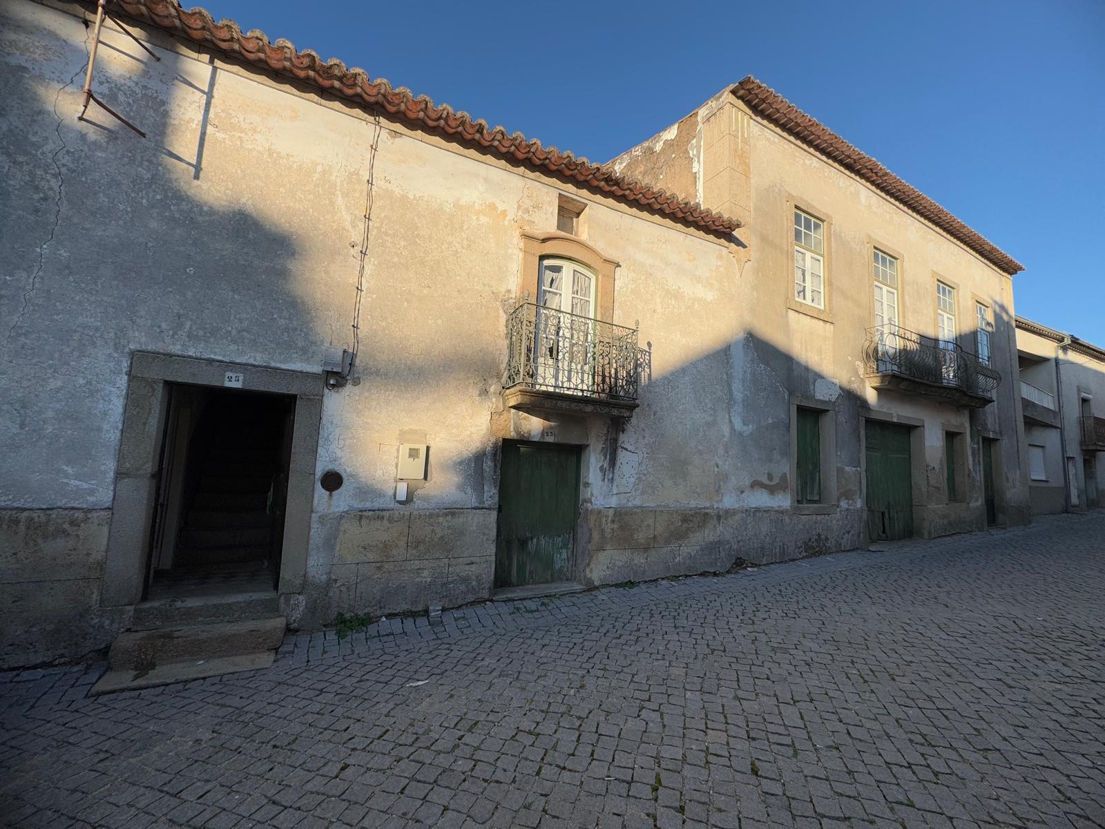 Moradia para Remodelar - Potencial para Alojamento Local