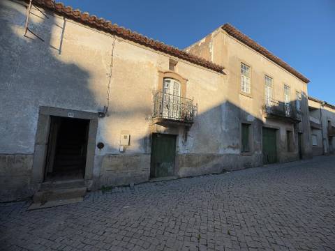 Moradia para Remodelar - Potencial para Alojamento Local